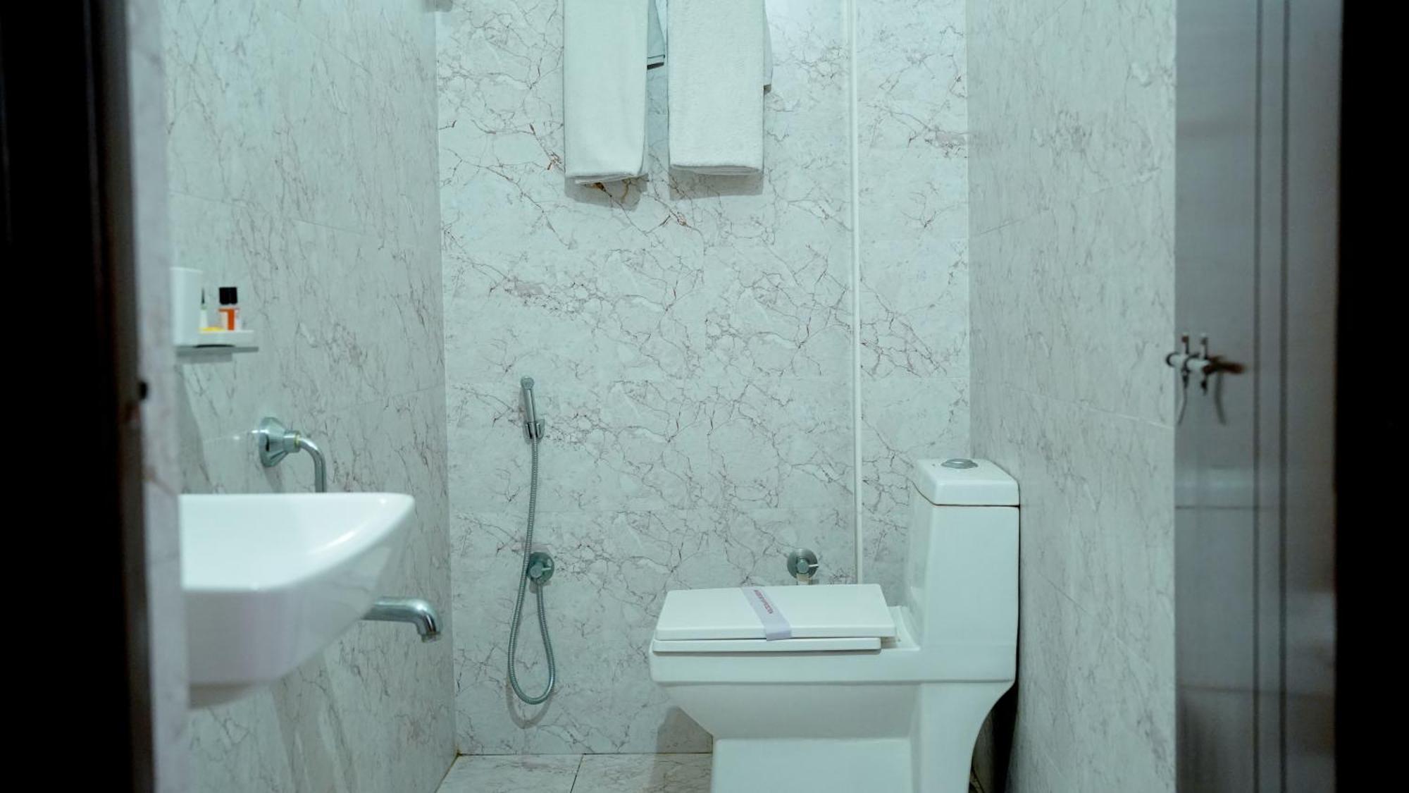 Hotel Mount View Comforts Tirupati Exterior foto